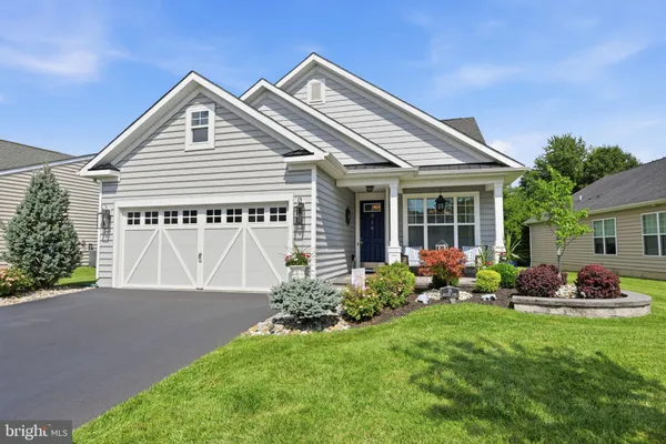 Property Slideshow image 3 of 50 | 39 mallard ct, Howell, NJ, 07731