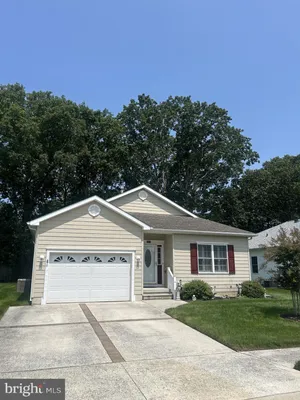 Property Slideshow image 2 of 24 | 62 wynndemere ct, Cape May Court House, NJ, 08210