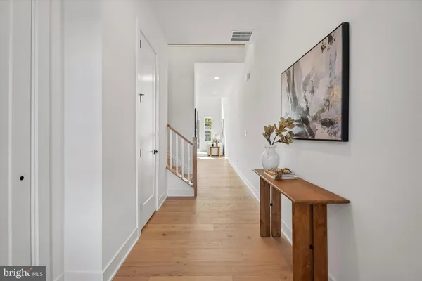 Property Slideshow image 2 of 23 | 615 regency blvd cassidy  plan, Jenkintown, PA, 19046