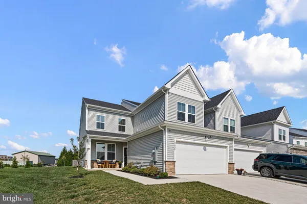 Property Slideshow image 2 of 32 | 2638 fairlight dr, Middletown, DE, 19709