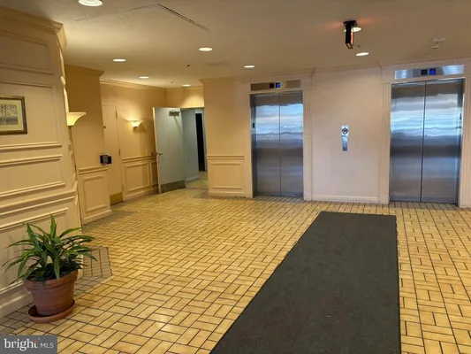 Property Slideshow image 3 of 52 | 15115 interlachen dr 3-1020, Silver Spring, MD, 20906