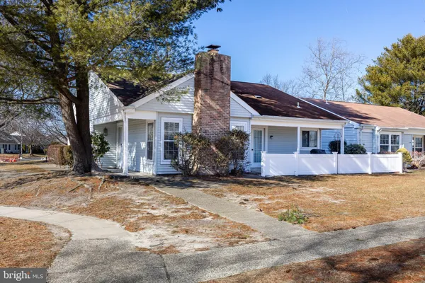 Property Slideshow image 3 of 29 | 914 liverpool cir a, Manchester Township, NJ, 08759