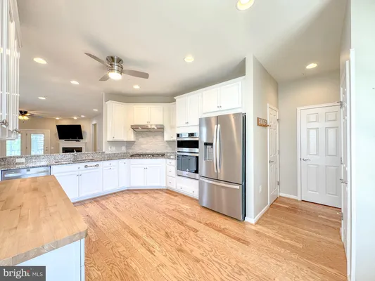 Property Slideshow image 3 of 25 | 14 pensacola st, Fredericksburg, VA, 22406
