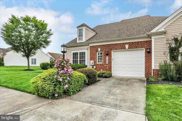 Property Slideshow image 3 of 39 | 152 saddletop dr # 354, Taneytown, MD, 21787