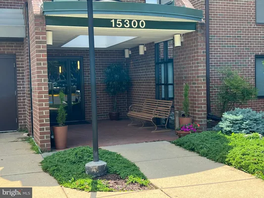 Property Slideshow image 3 of 44 | 15300 beaverbrook ct 88-2b, Silver Spring, MD, 20906