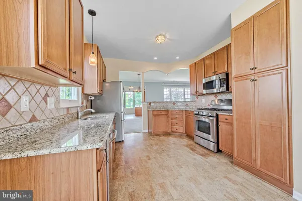 Property Slideshow image 3 of 22 | 51 springmill dr, Middletown, DE, 19709