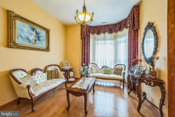 Property Slideshow image 2 of 39 | 15 kresson ct, Berlin, NJ, 08009