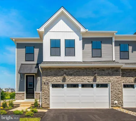 Property Slideshow image 2 of 67 | 573 trifecta rd # 313, Downingtown, PA, 19335