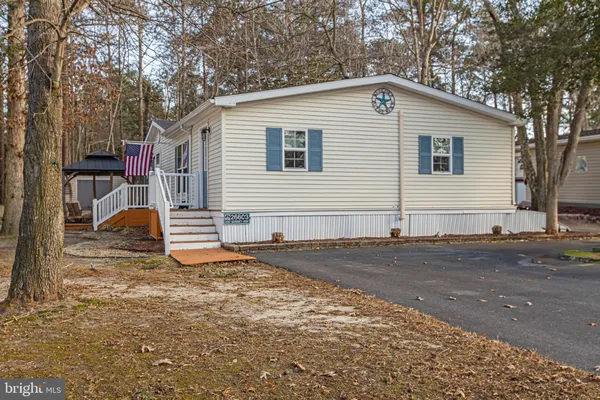 Property Slideshow image 3 of 39 | 26603 whitewater cv, Millsboro, DE, 19966