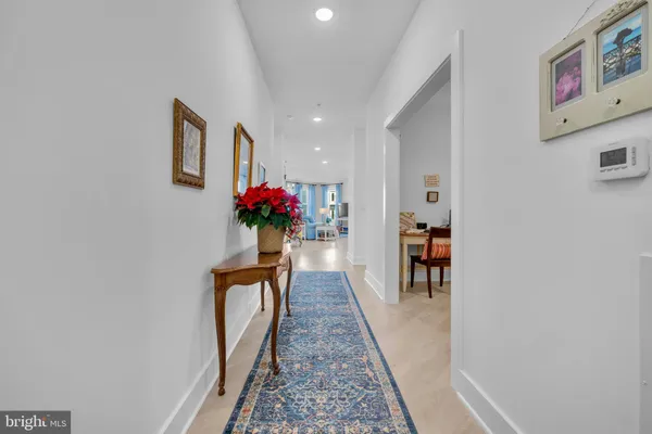 Property Slideshow image 3 of 29 | 78 old mill bottom rd n apt 101, Annapolis, MD, 21409