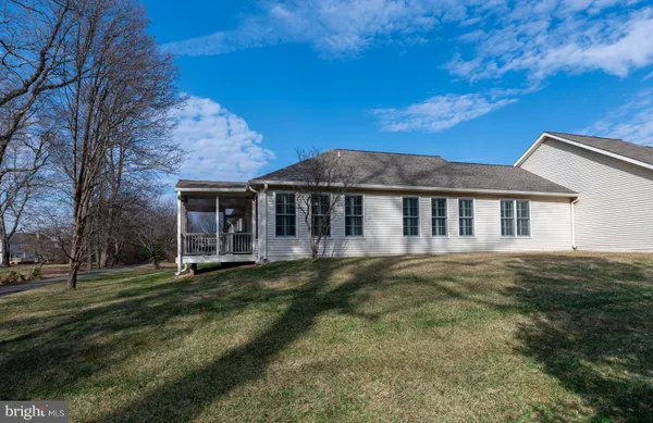 Property Slideshow image 3 of 61 | 21 hunters way, Glen Mills, PA, 19342