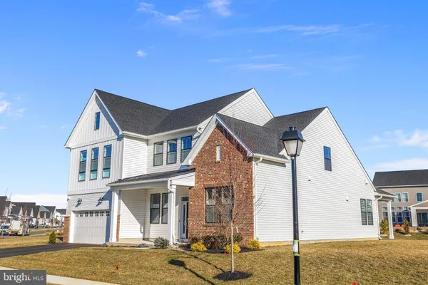 Property Slideshow image 2 of 41 | 30 ross ln, Cranbury, NJ, 08512