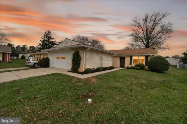 Property Slideshow image 2 of 48 | 9 fitzhugh ct 71-b, Silver Spring, MD, 20906