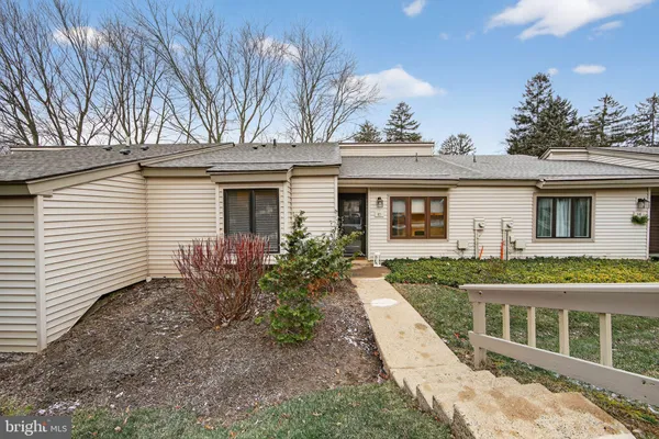 Property Slideshow image 2 of 30 | 115 ashton way # 115, West Chester, PA, 19380