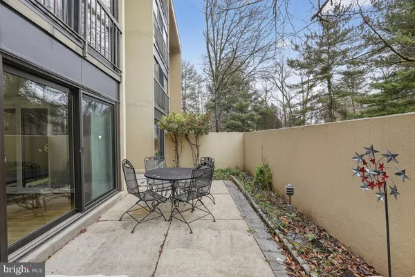 Property Slideshow image 3 of 21 | 2921 n leisure world blvd apt 117, Silver Spring, MD, 20906