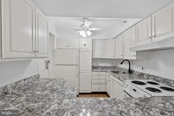 Property Slideshow image 2 of 21 | 2921 n leisure world blvd apt 117, Silver Spring, MD, 20906