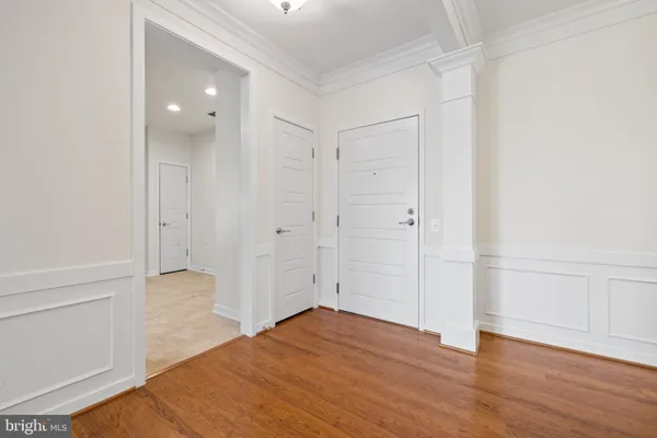 Property Slideshow image 2 of 50 | 8970 fascination ct 412, Lorton, VA, 22079