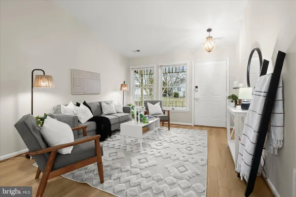 Property Slideshow image 2 of 33 | 1945 marconi cir, Annapolis, MD, 21401