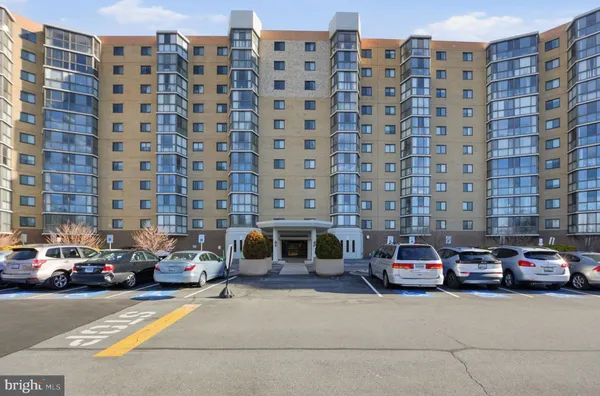 Property Slideshow image 2 of 42 | 3330 n leisure world blvd 5-204, Silver Spring, MD, 20906