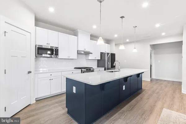 Property Slideshow image 2 of 35 | 223 letitia manor dr, West Grove, PA, 19390