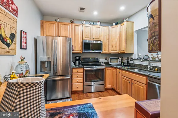 Property Slideshow image 2 of 69 | 8601 roaming ridge way unit 304, Odenton, MD, 21113