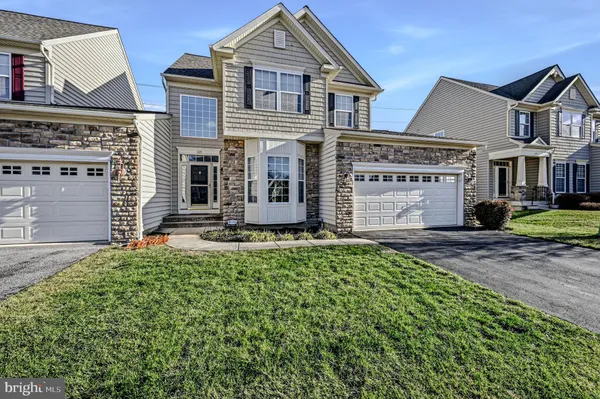 Property Slideshow image 3 of 42 | 325 pierce run, Newark, DE, 19702