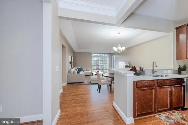 Property Slideshow image 3 of 33 | 10275 fountain cir 201, Manassas, VA, 20110