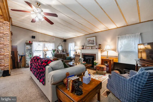 Property Slideshow image 3 of 18 | 16 holly ct, Mays Landing, NJ, 08330