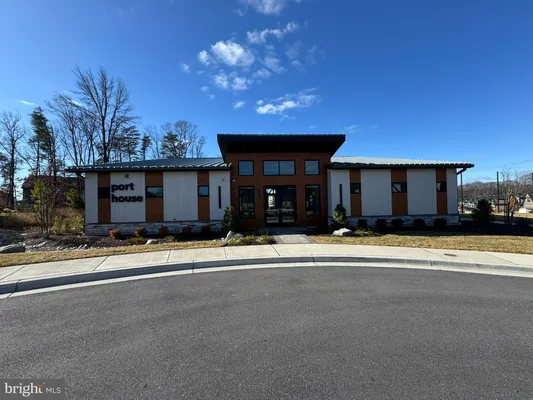 Property Slideshow image 3 of 6 | 900 sankofa rd, Glen Burnie, MD, 21060