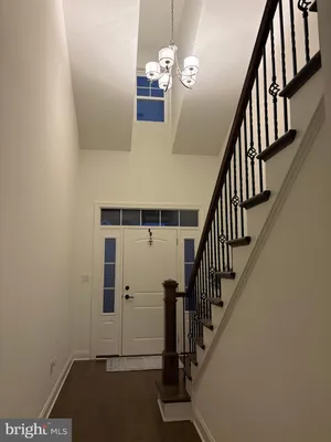 Property Slideshow image 3 of 20 | 909 holden ct, Warminster, PA, 18974
