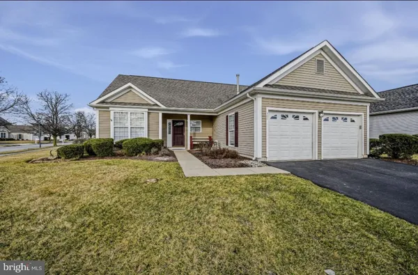 Property Slideshow image 2 of 20 | 304 daylilly way, Middletown, DE, 19709