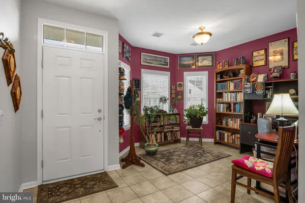 Property Slideshow image 2 of 43 | 238 colonial dr, Mechanicsburg, PA, 17050