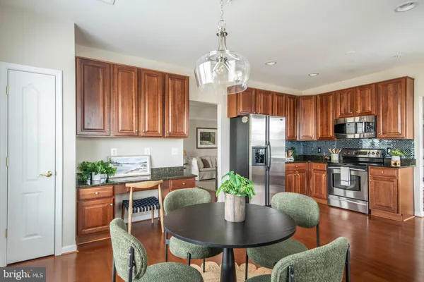 Property Slideshow image 3 of 44 | 8605 wandering fox trl unit 303, Odenton, MD, 21113