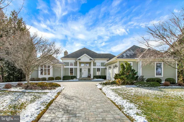 Property Slideshow image 2 of 54 | 6732 saint annes dr, Fayetteville, PA, 17222