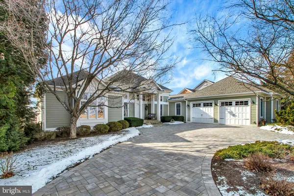 Property Slideshow image 3 of 54 | 6732 saint annes dr, Fayetteville, PA, 17222