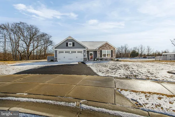 Property Slideshow image 3 of 50 | 168 tybalt ln, Dover, DE, 19901