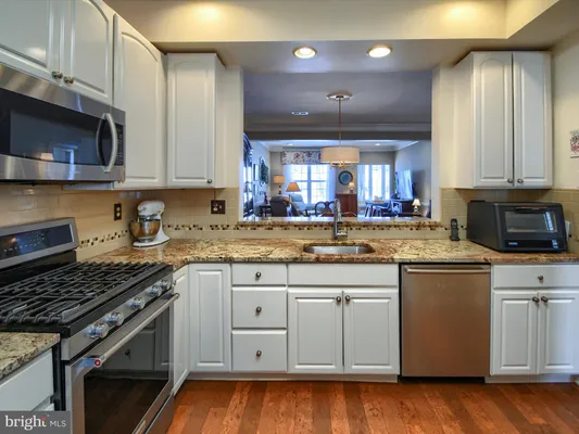 Property Slideshow image 3 of 41 | 122 wyndham woods way, Hatfield, PA, 19440