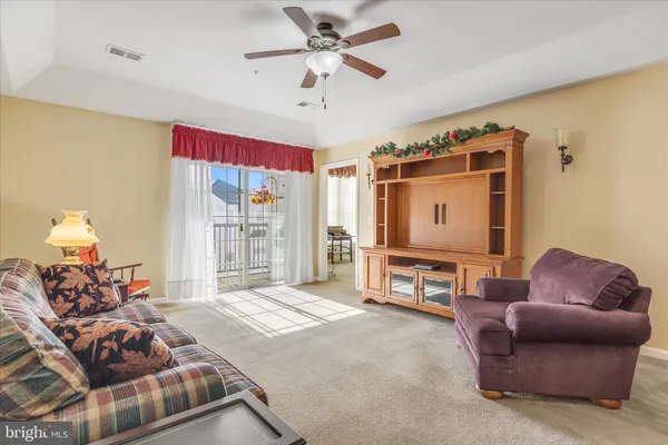 Property Slideshow image 3 of 43 | 8800 bosley rd 401, Ellicott City, MD, 21043