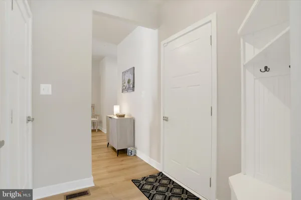 Property Slideshow image 3 of 28 | 2231 caroline ln, Harrisburg, PA, 17110