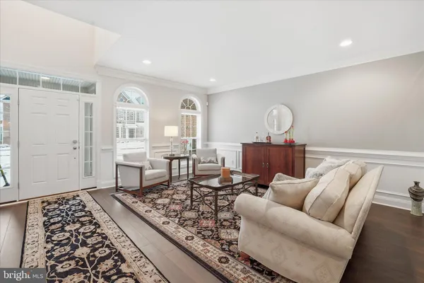 Property Slideshow image 3 of 74 | 35 rittenhouse cir, Newtown, PA, 18940