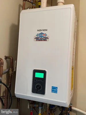 Property Slideshow image 3 of 10 | 18 magnolia rd, Manahawkin, NJ, 08050