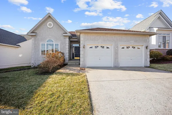 Property Slideshow image 3 of 46 | 8 cassin hill rd, Garnet Valley, PA, 19060