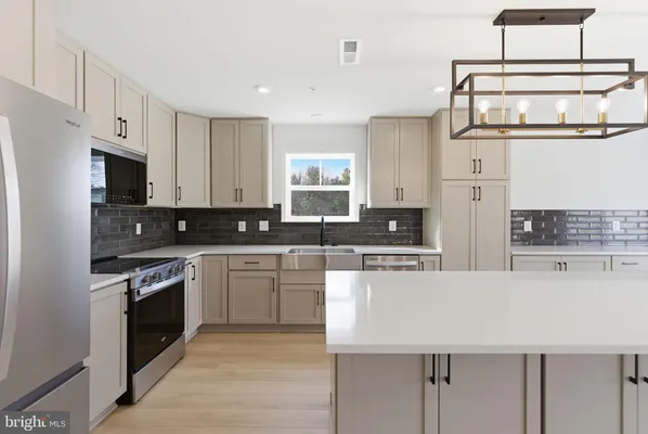 Property Slideshow image 2 of 24 | 13352 snap dragon way, Hagerstown, MD, 21742