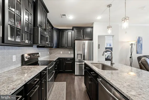 Property Slideshow image 3 of 40 | 23630 havelock walk ter 305, Ashburn, VA, 20148