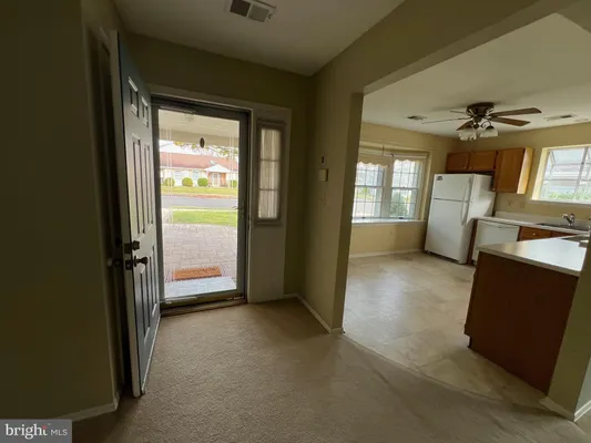 Property Slideshow image 2 of 17 | 243 wagon wheel ln, Columbus, NJ, 08022