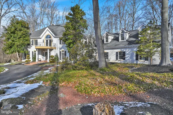 Property Slideshow image 3 of 82 | 295 dogwood dr, Elizabethtown, PA, 17022