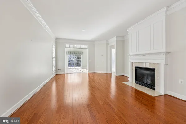Property Slideshow image 2 of 37 | 20850 adams mill pl, Ashburn, VA, 20147