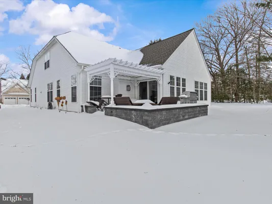 Property Slideshow image 2 of 49 | 6 marbella ct, Hamilton, NJ, 08691