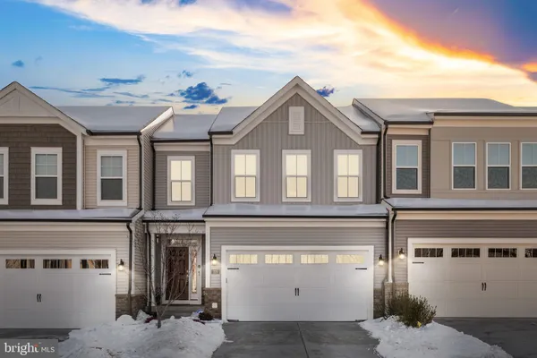 Property Slideshow image 2 of 79 | 225 smokebush dr, Stafford, VA, 22554