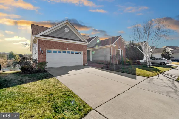 Property Slideshow image 2 of 40 | 13852 crabtree way, Gainesville, VA, 20155